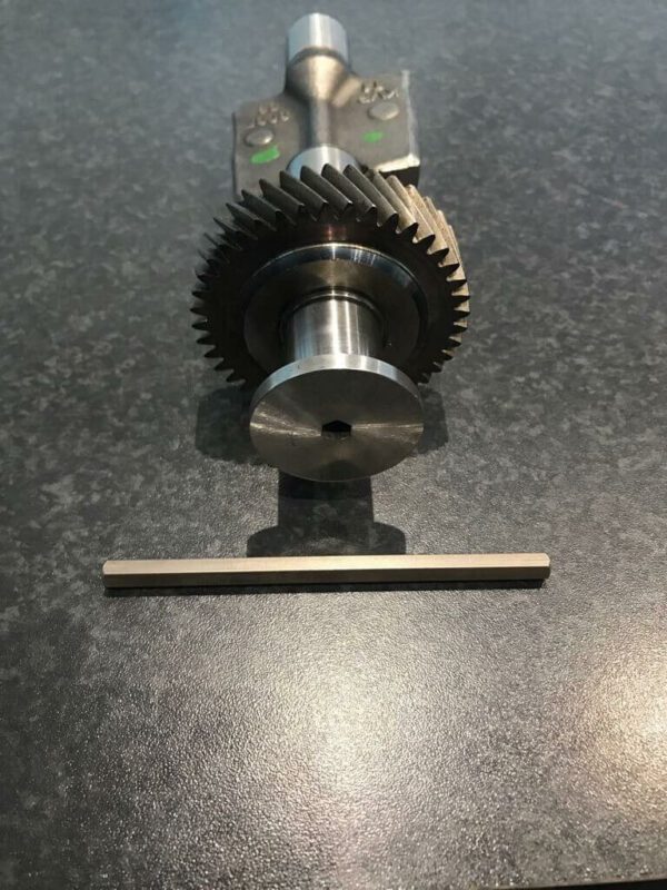 Audi A4 A6 / VW Passat 2.0TDI Oil Pump Balance Shaft
